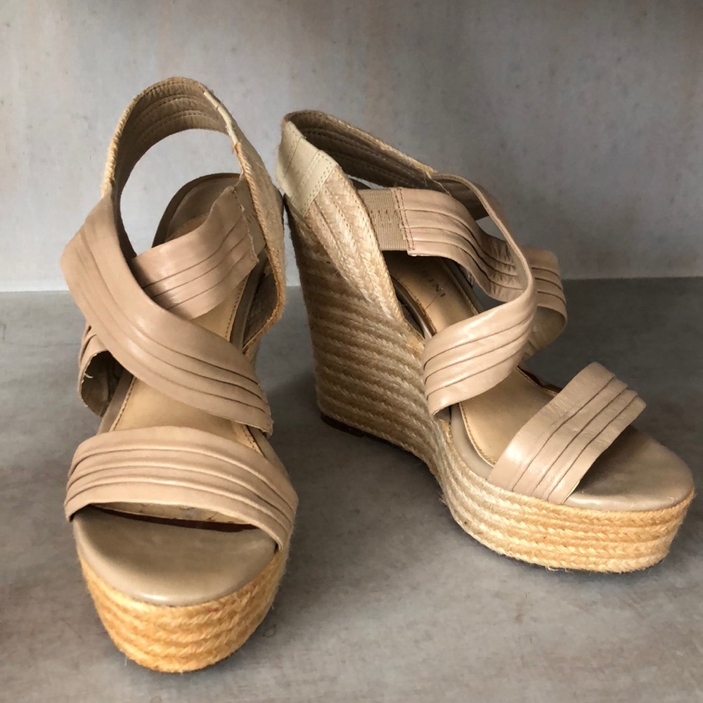 Nude Gianni Bini Wedges